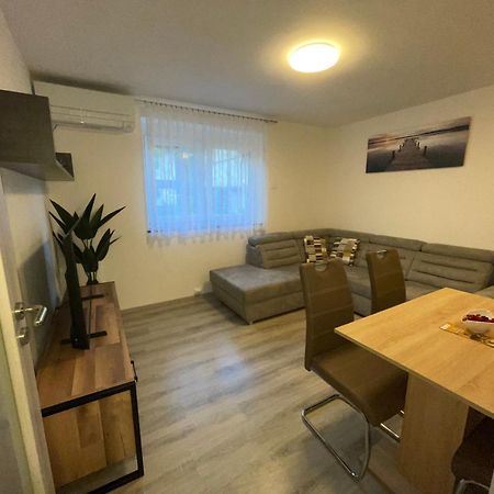 Apartma Dzana Zaga Luaran gambar