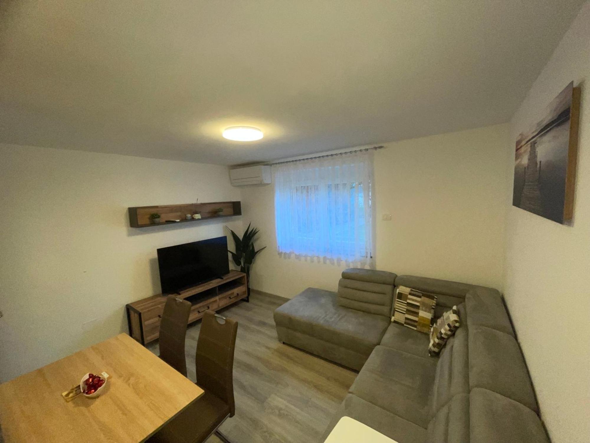 Apartma Dzana Zaga Luaran gambar