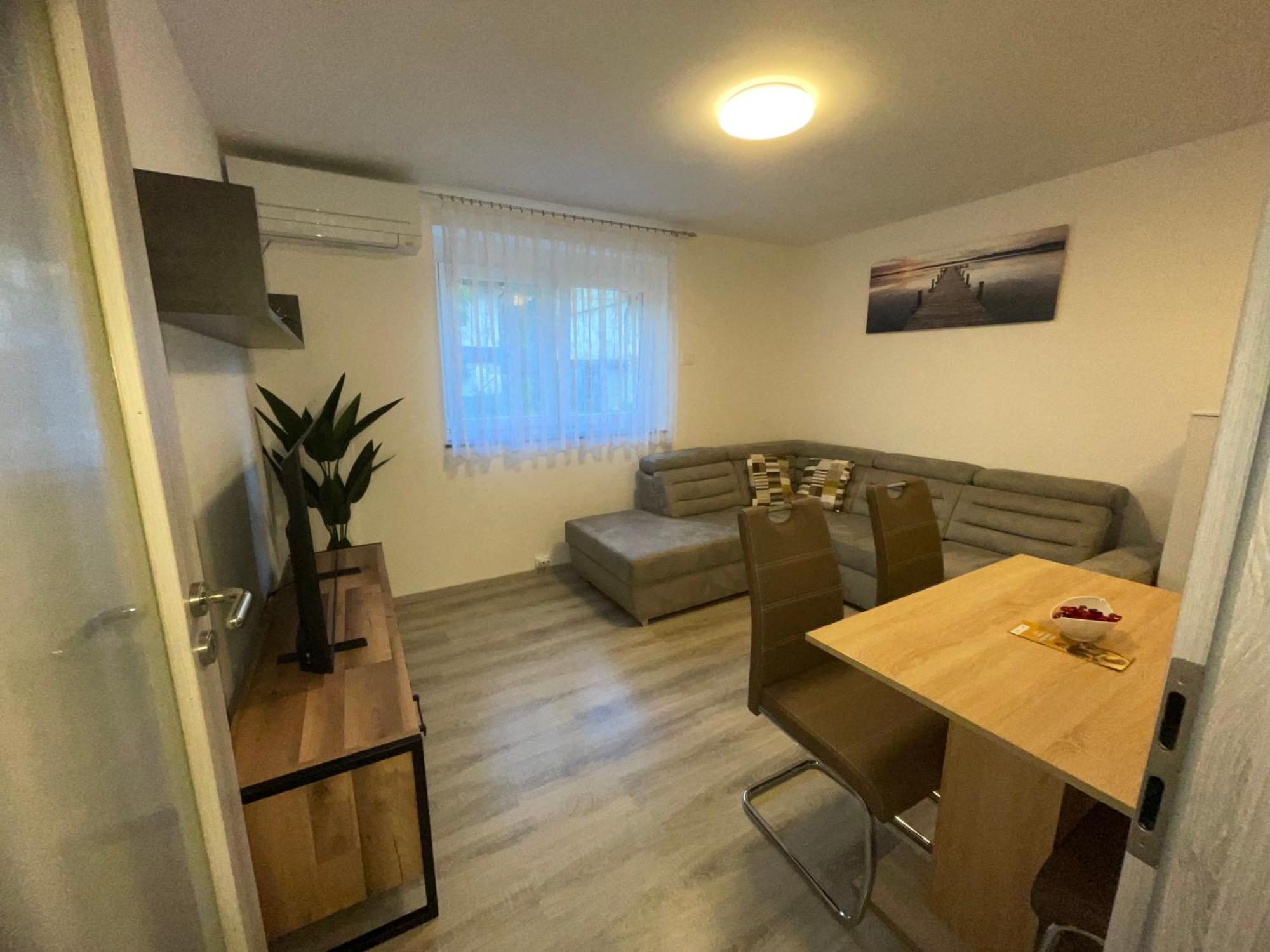 Apartma Dzana Zaga Luaran gambar
