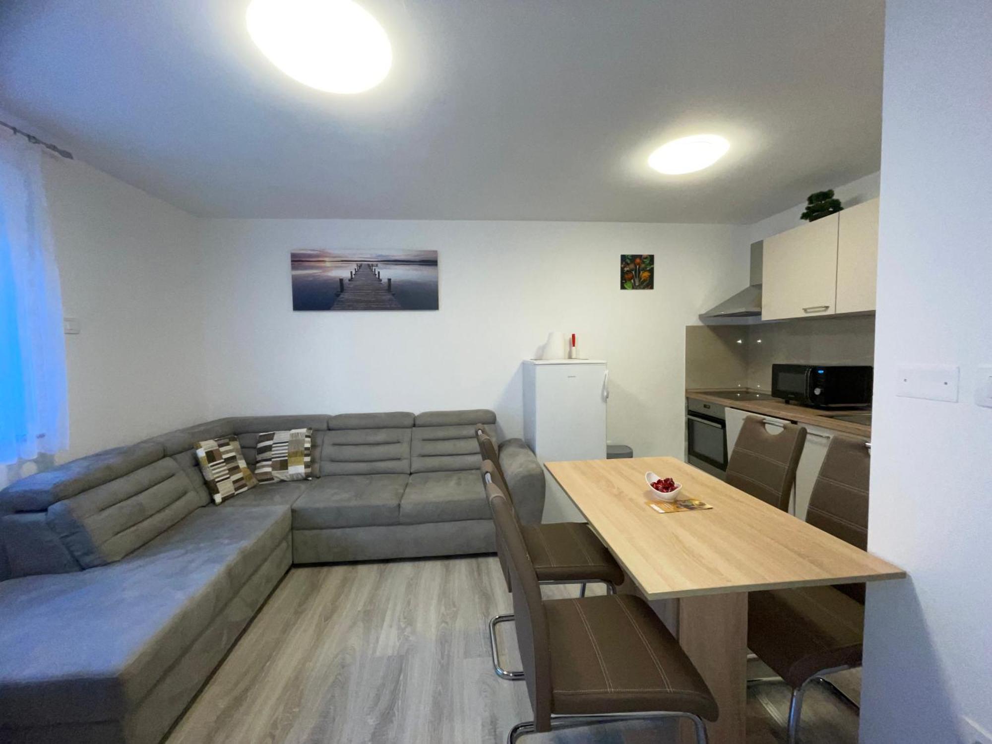 Apartma Dzana Zaga Luaran gambar